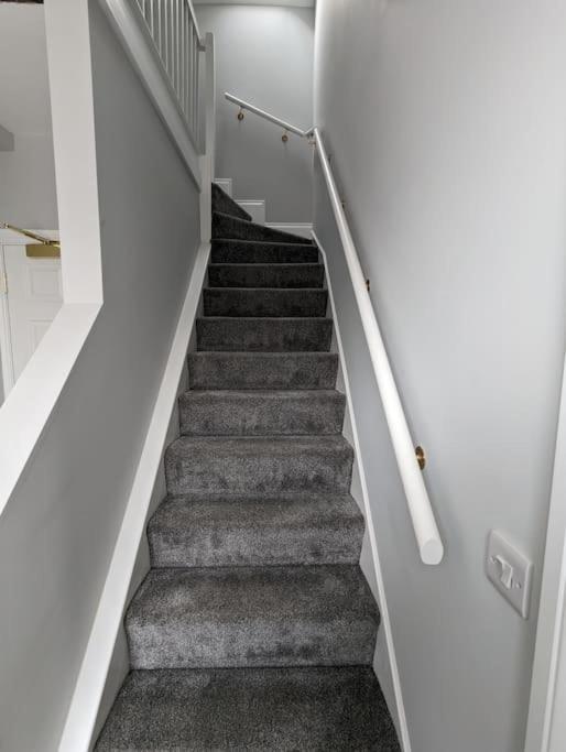 Husbands Bosworth 31 High Street - Modern & Stylish 2-Bed Apartment - Inc Parking מראה חיצוני תמונה